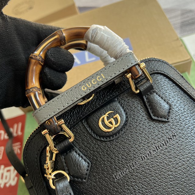 Gucci官網新款全皮貝殼包女士手提包 古馳Gucci Diana竹節迷你托特包715775 gqy4496